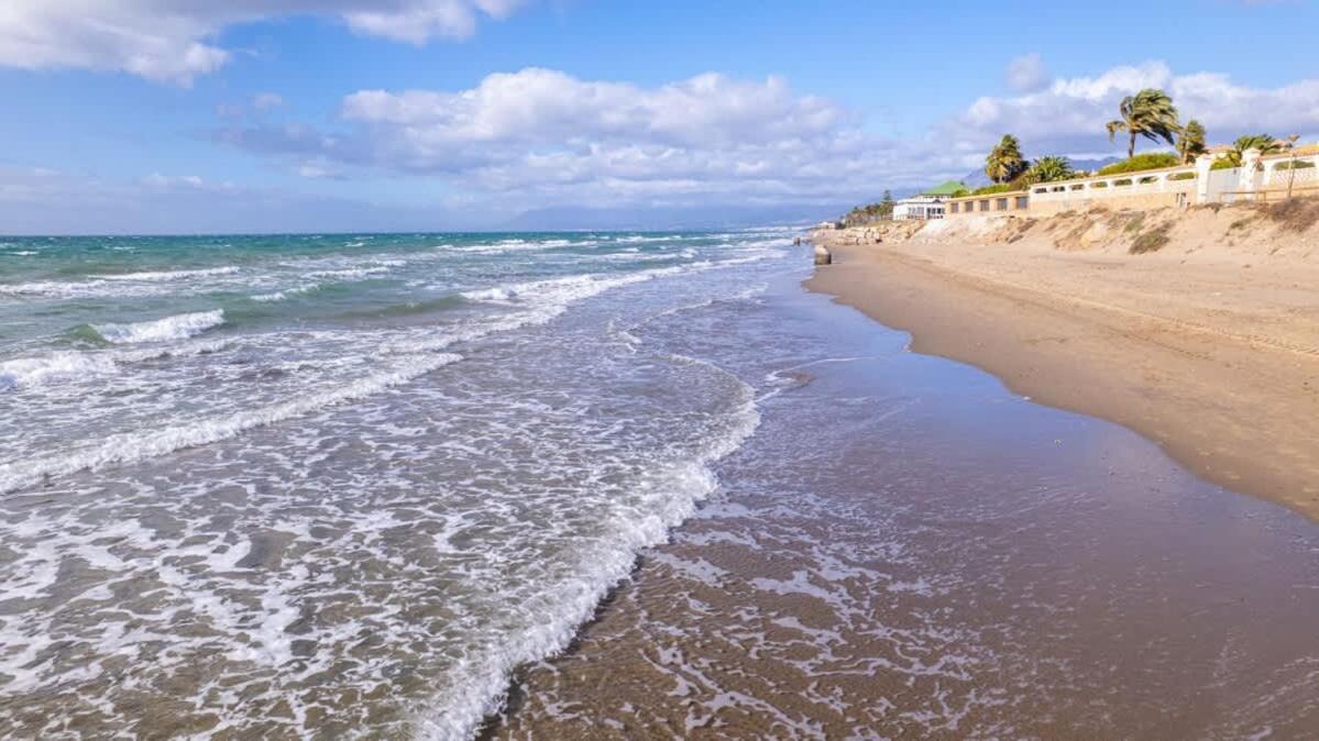 Appartamento Seaside Elegance With Sea View